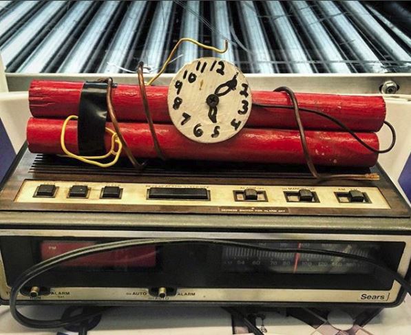 11 Bizarre Objects Discovered by Airport Security, slide 0