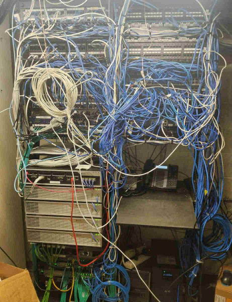 13 Horrifying Wiring Fails That Will Keep You Up at Night, slide 2