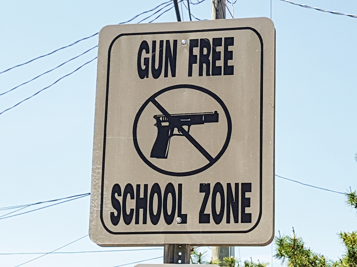 baltimore arming SROs