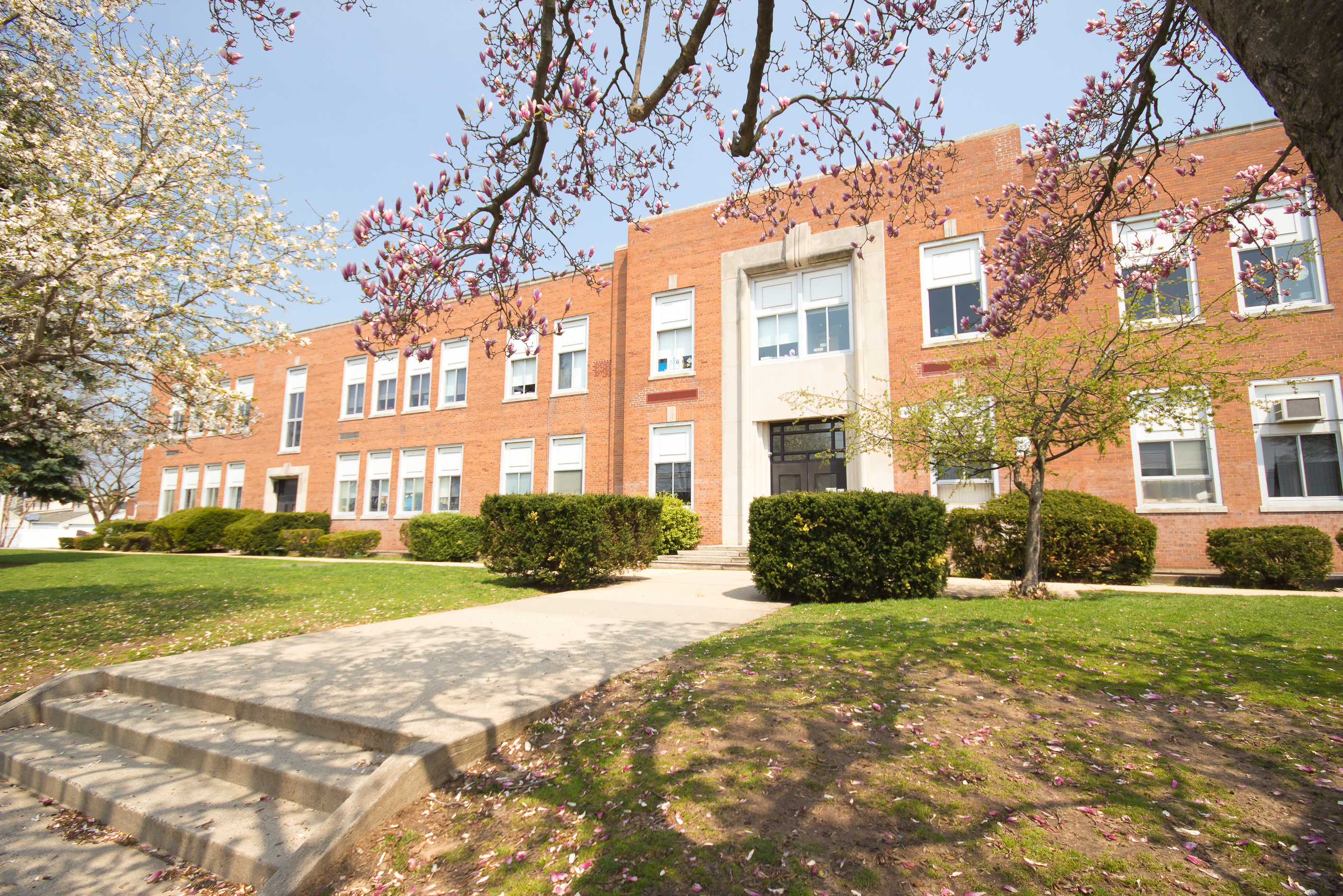lyons middle school