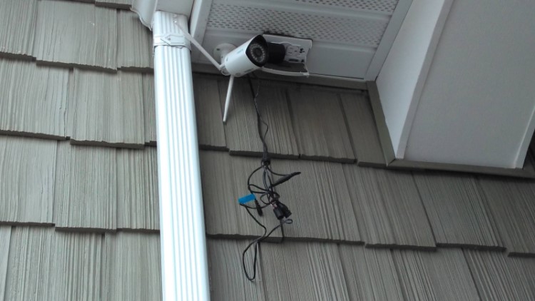 10 Seriously Messed Up Security Camera Installations, slide 9