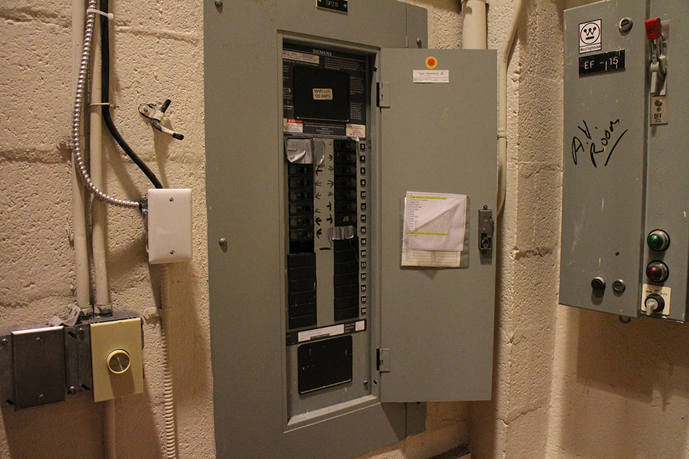 Can You Spot the Mistakes in These Campus Security Photos?, slide 5