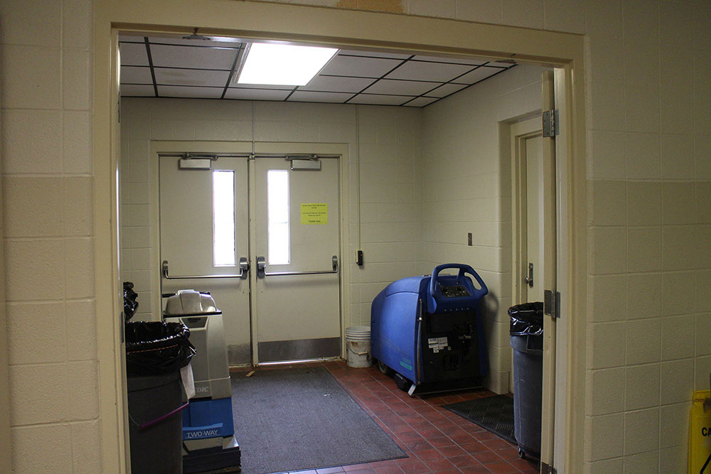 Can You Spot the Mistakes in These Campus Security Photos?, slide 8