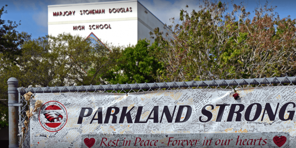 Scot Peterson Charged with Perjury, Neglect During Parkland Shooting