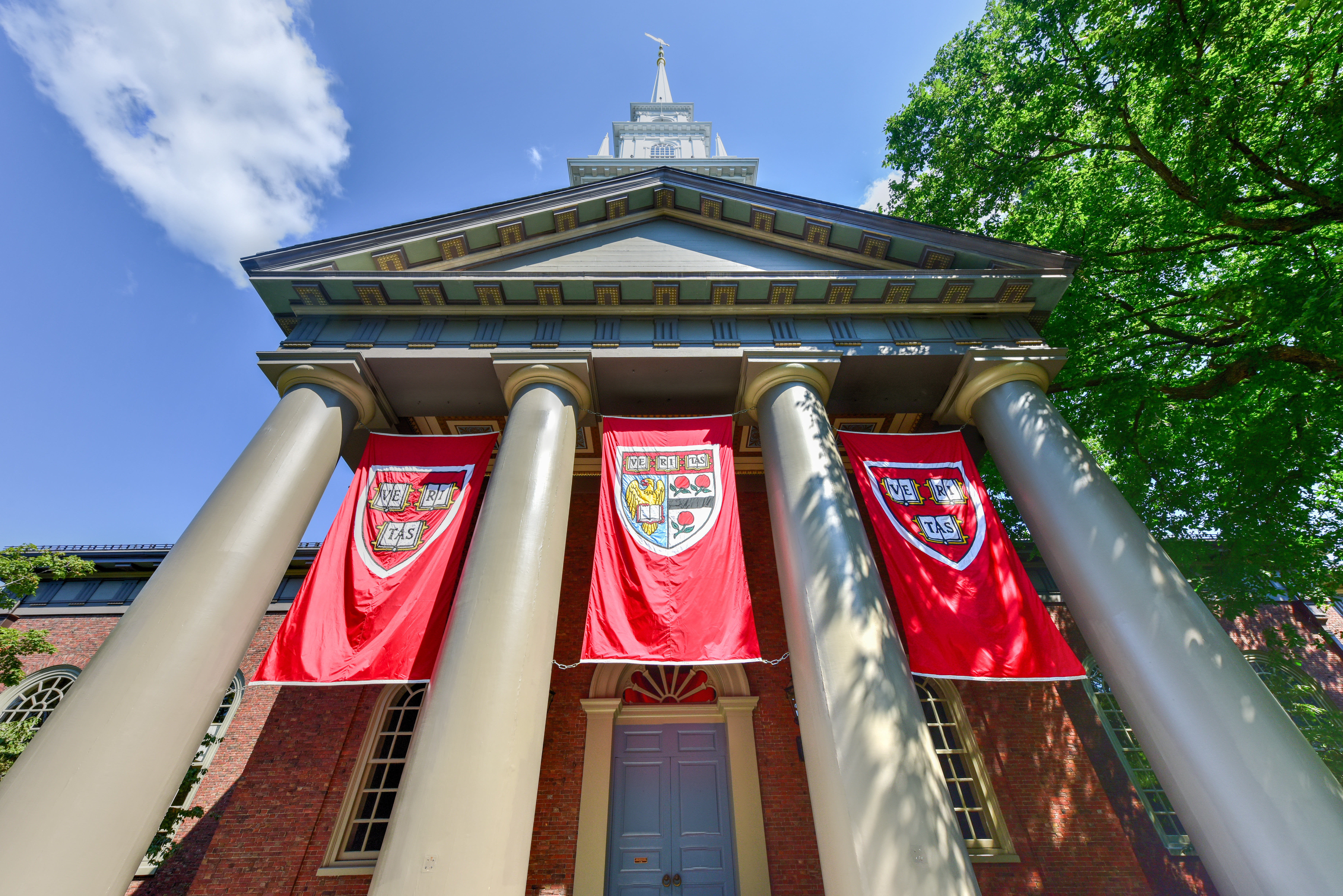 harvard bomb threat