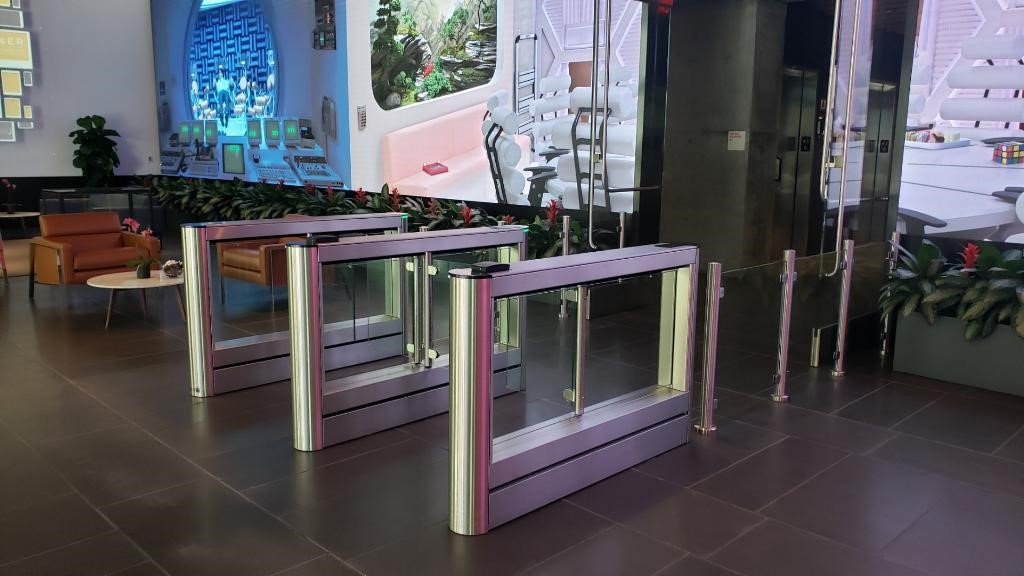Smarter Security’s Fastlane Glassgate 155