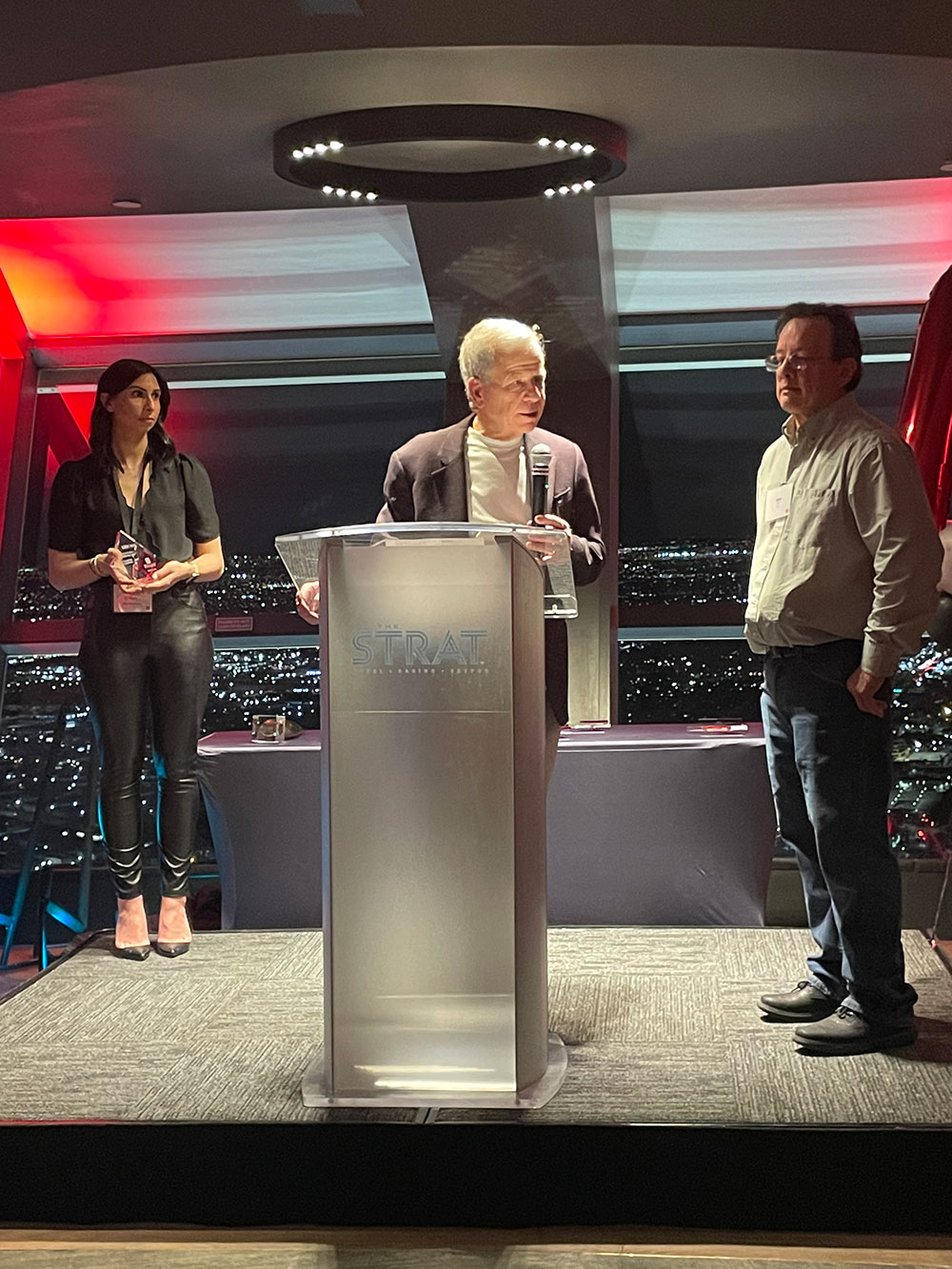 ISC West 2023 Returns to Pre-Pandemic Levels with Packed Show Floor, slide 1