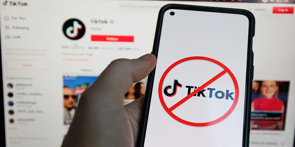 Texas Professors Sue Abbott Over TikTok Ban at Public Universities