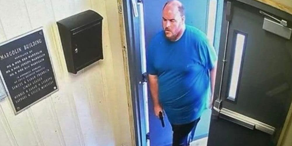 Armed Man Tries to Enter Memphis Jewish School, Fires Shots Outside