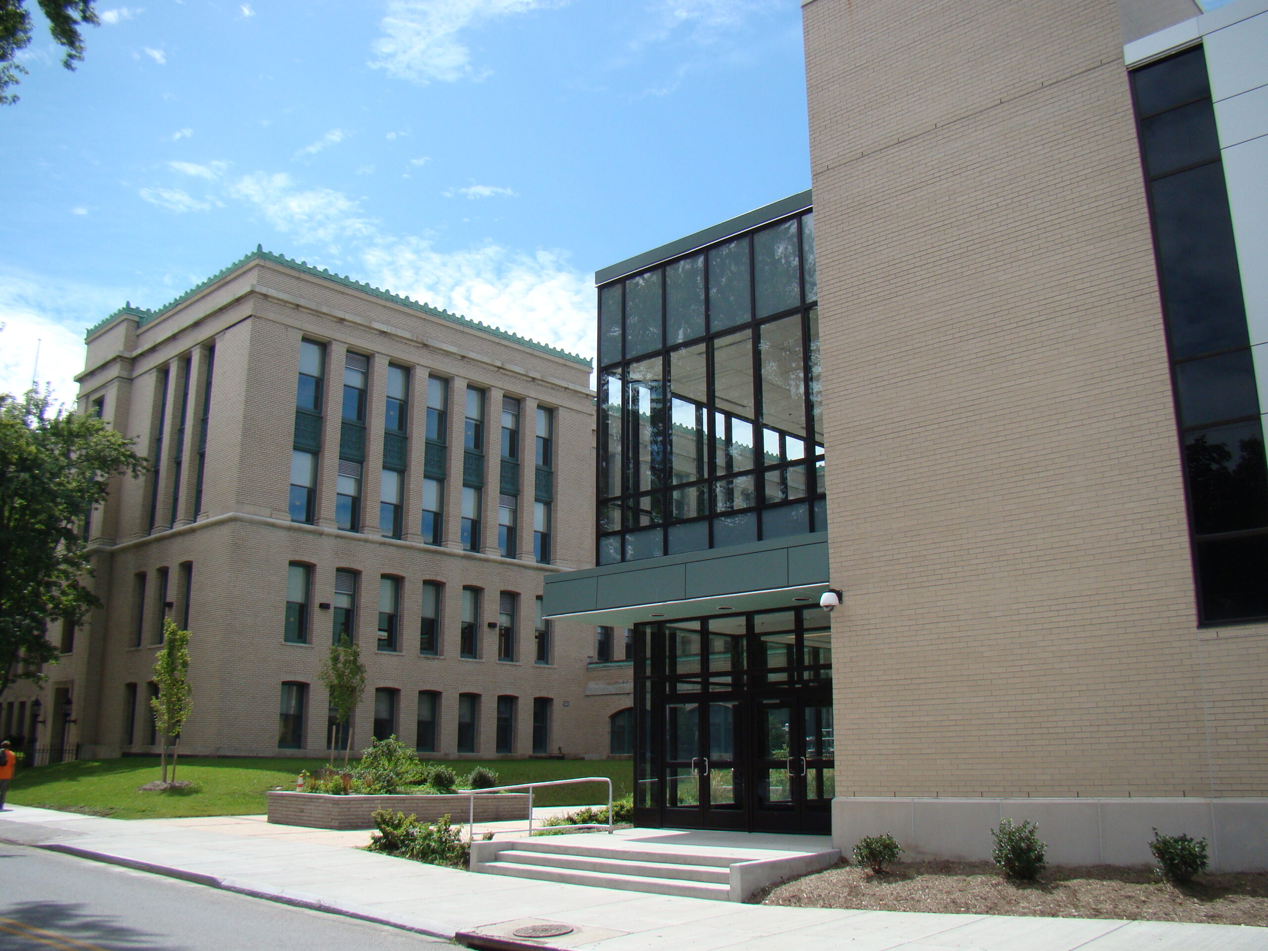 Buffalo Public School District Improves Security, Simplifies Infrastructure With i-PRO Cameras and Recorders, slide 1