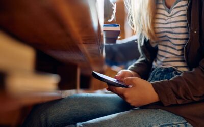 New York Schools Prepare for Bell-to-Bell Cell Phone Ban Starting This September