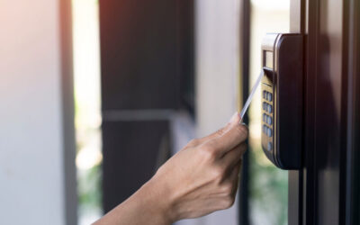 Access Control Readers Under the Microscope: 8 Security Must-Haves